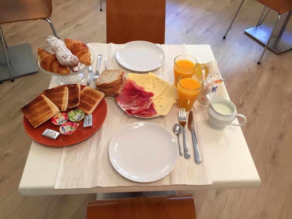 Guest House Barcelona Bruc المظهر الخارجي الصورة